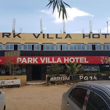 Shield Park Villa Narok Екстериор снимка