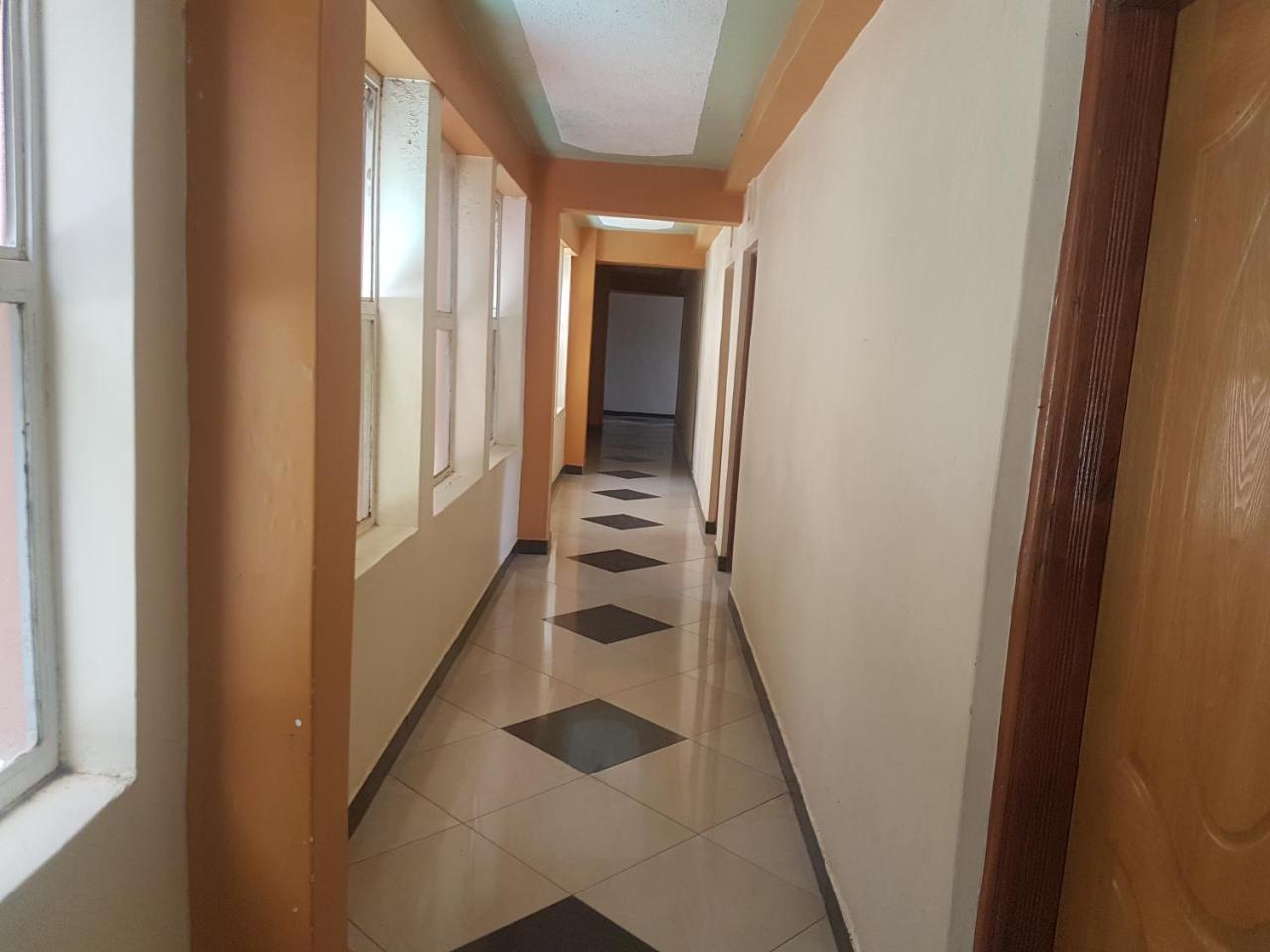 Shield Park Villa Narok Екстериор снимка