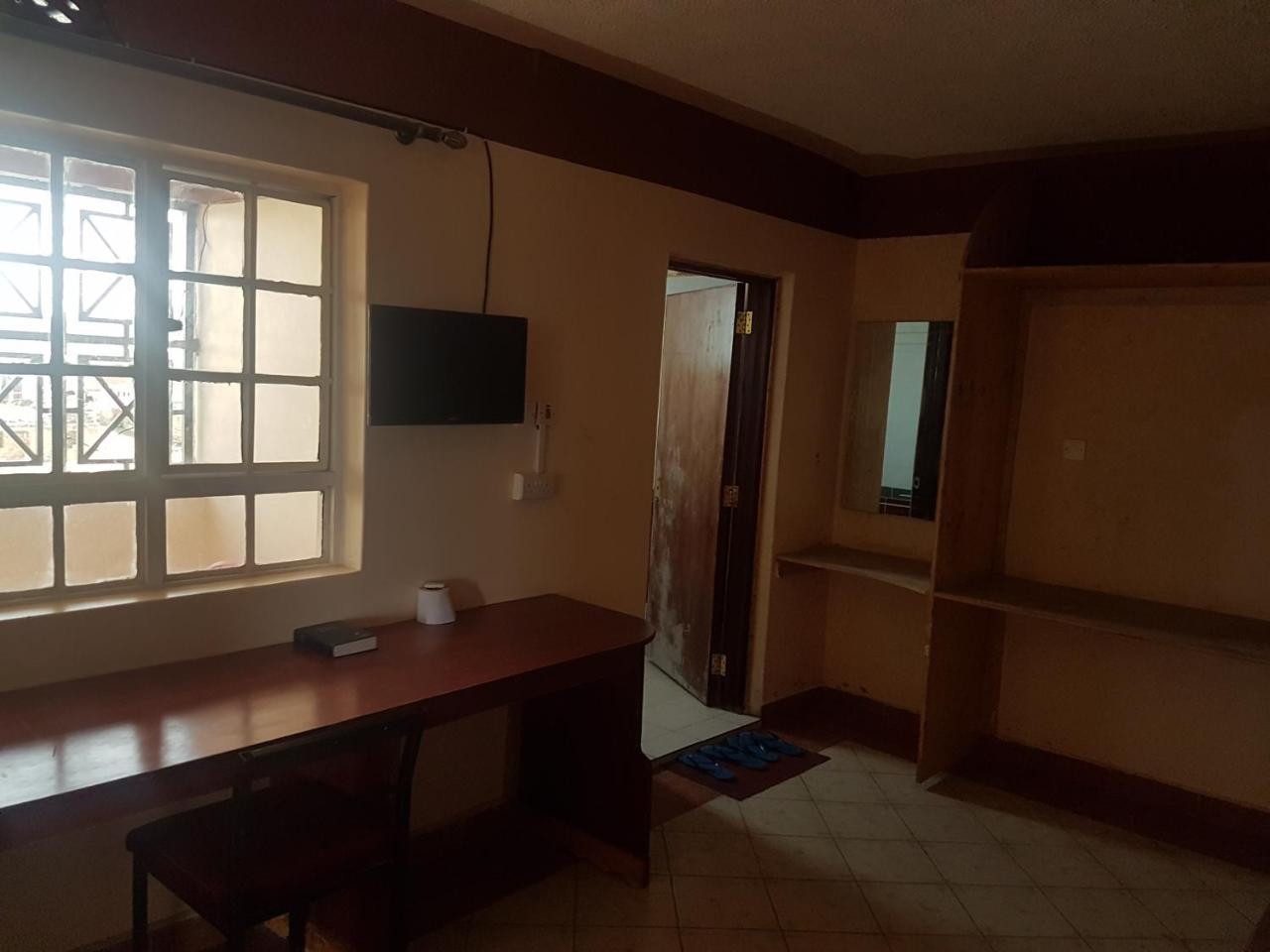 Shield Park Villa Narok Екстериор снимка